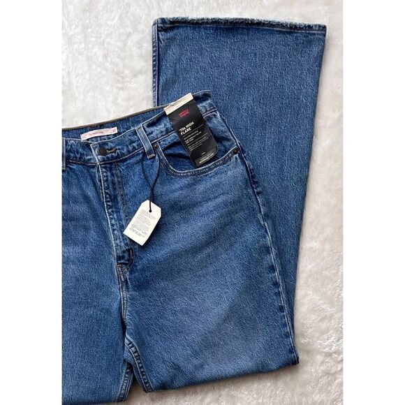 NWT Levi's Premium 70’s High Flare Jeans in Sonoma Walks - Light Wash, Size 32 - Picture 6 of 16